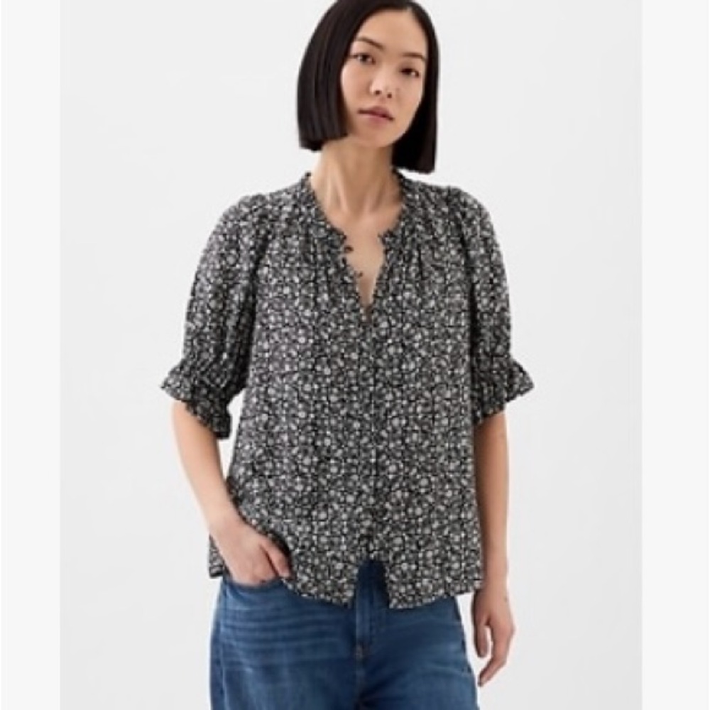 💥BOGO💥 Gap blouse. NWOT. Size L
